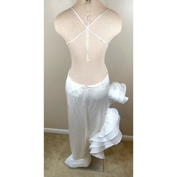 Retrofete Kaitlin Ruffle High Low Cutout White Maxi Dress Size Small - Picture 12 of 14